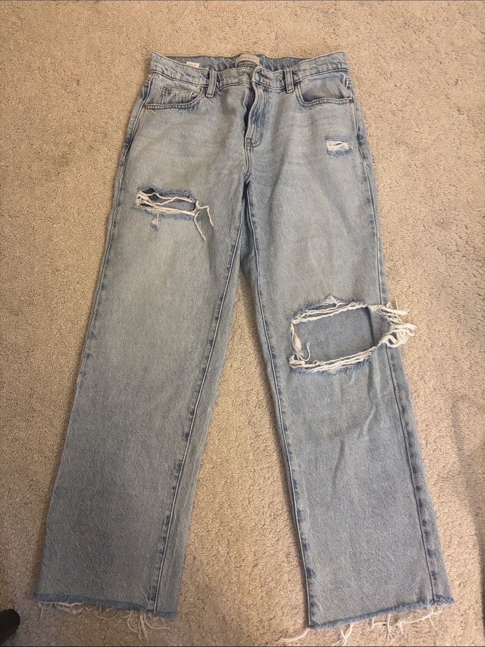 PacSun Women’s Light-wash Distressed Jeans